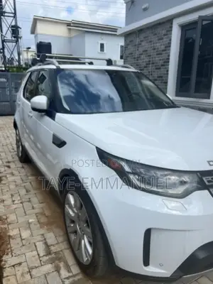 Land Rover Discovery HSE Luxury 4x4 2017 White