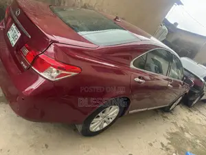 Lexus ES 350 2011 Red