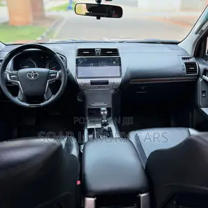 New Toyota Land Cruiser Prado 4.0 2023 Gray