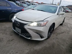 Lexus ES 2014 White
