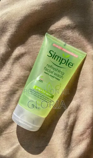 Simple Refresh Facial Wash
