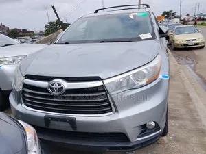 Toyota Highlander 2015 Silver