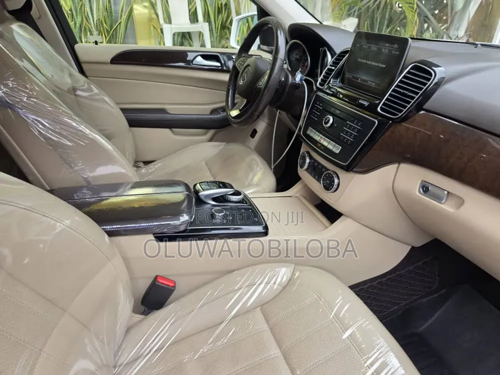 Mercedes-Benz GLE-Class 2018 White