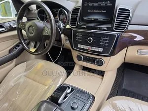 Mercedes-Benz GLE-Class 2018 White