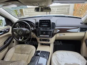 Mercedes-Benz GLE-Class 2018 White