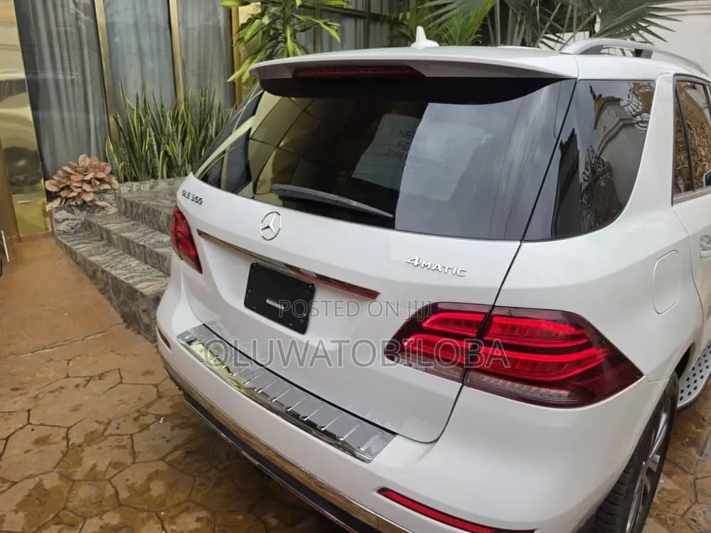 Mercedes-Benz GLE-Class 2018 White