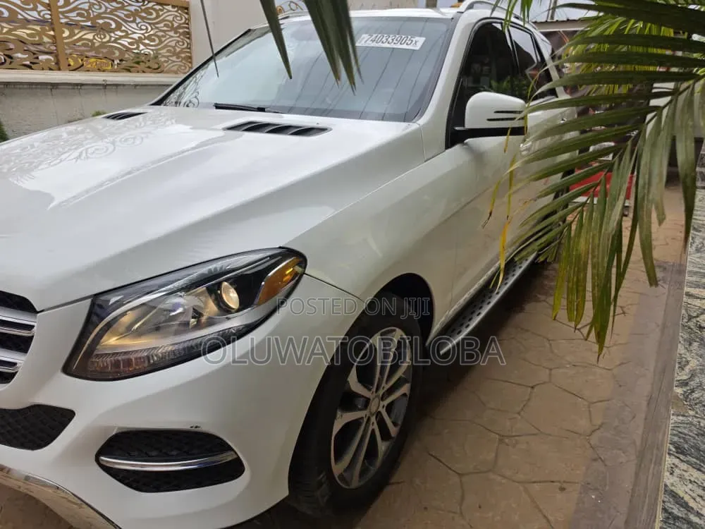 Mercedes-Benz GLE-Class 2018 White