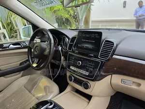 Mercedes-Benz GLE-Class 2018 White