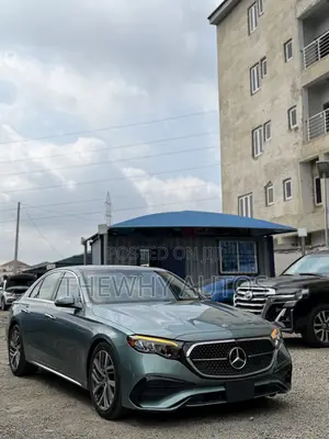 Mercedes-Benz E350 2024 Green