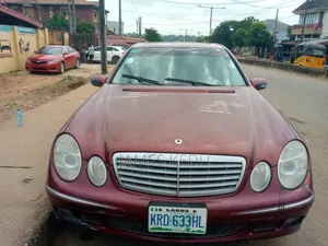 Mercedes-Benz E350 2005 Red