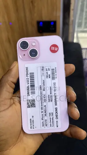 Apple iPhone 15 128 GB Pink