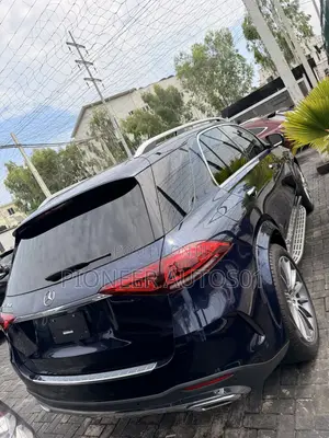 Mercedes-Benz GLE-Class GLE 350 2022 Blue