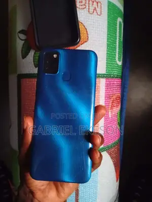 Oppo A18 128 GB Blue