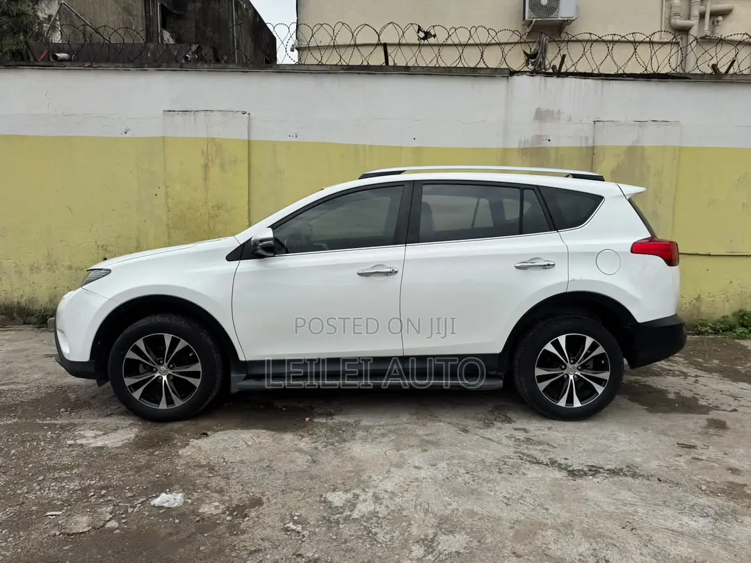 Toyota RAV4 2014 White