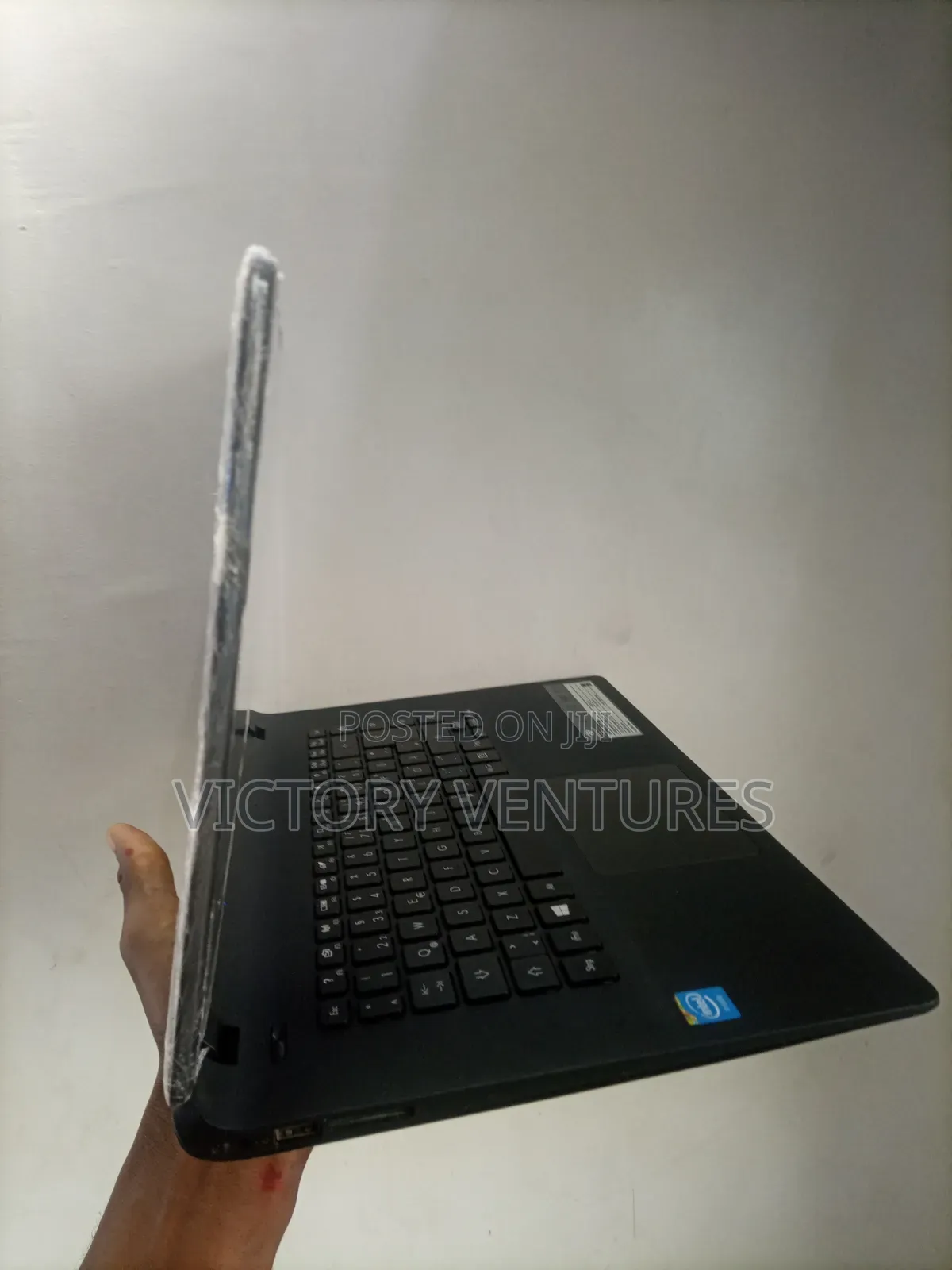Laptop Packard Bell 8GB Intel Celeron HDD 160GB