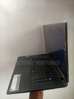 Laptop Packard Bell 8GB Intel Celeron HDD 160GB