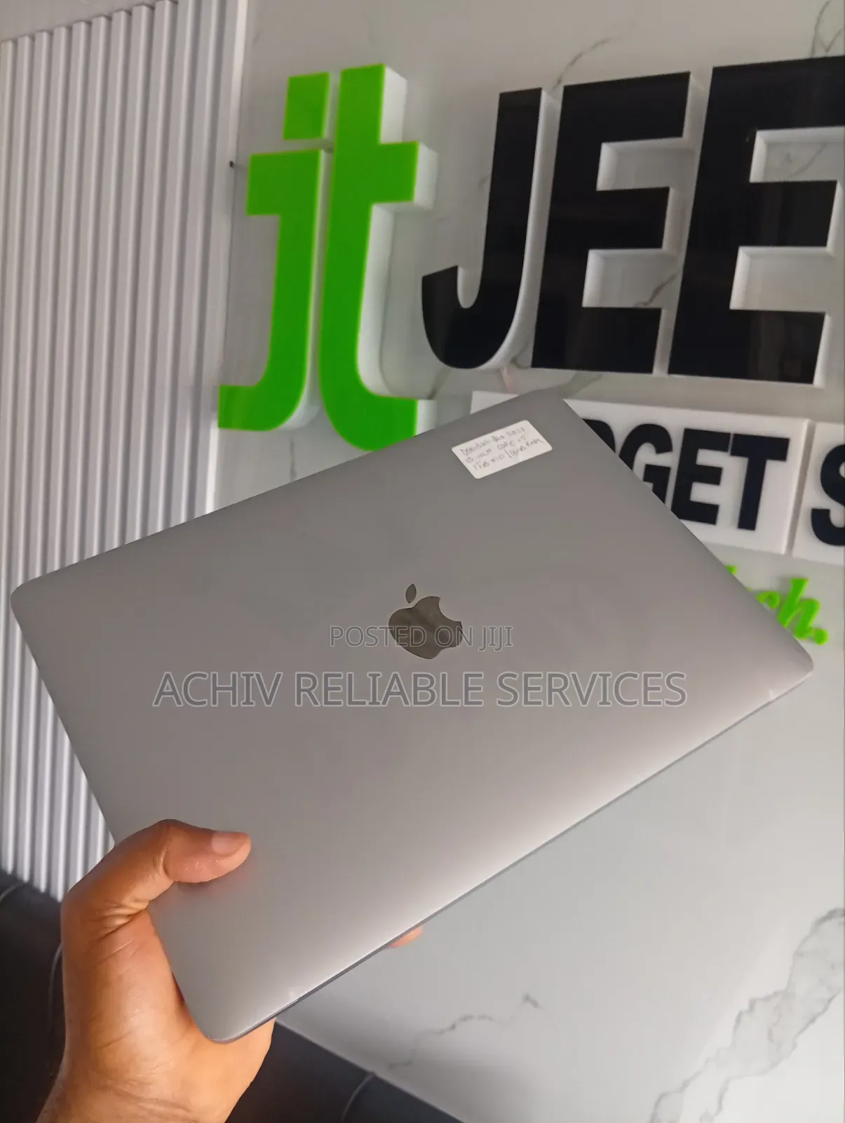 Laptop Apple MacBook Pro 2020 16GB Intel Core i5 SSD 1T