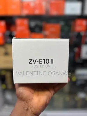 SONY ZVE10 Mark Ii With 16-50 Ii