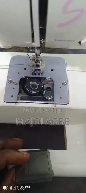 Table Top Zig Zag Machine