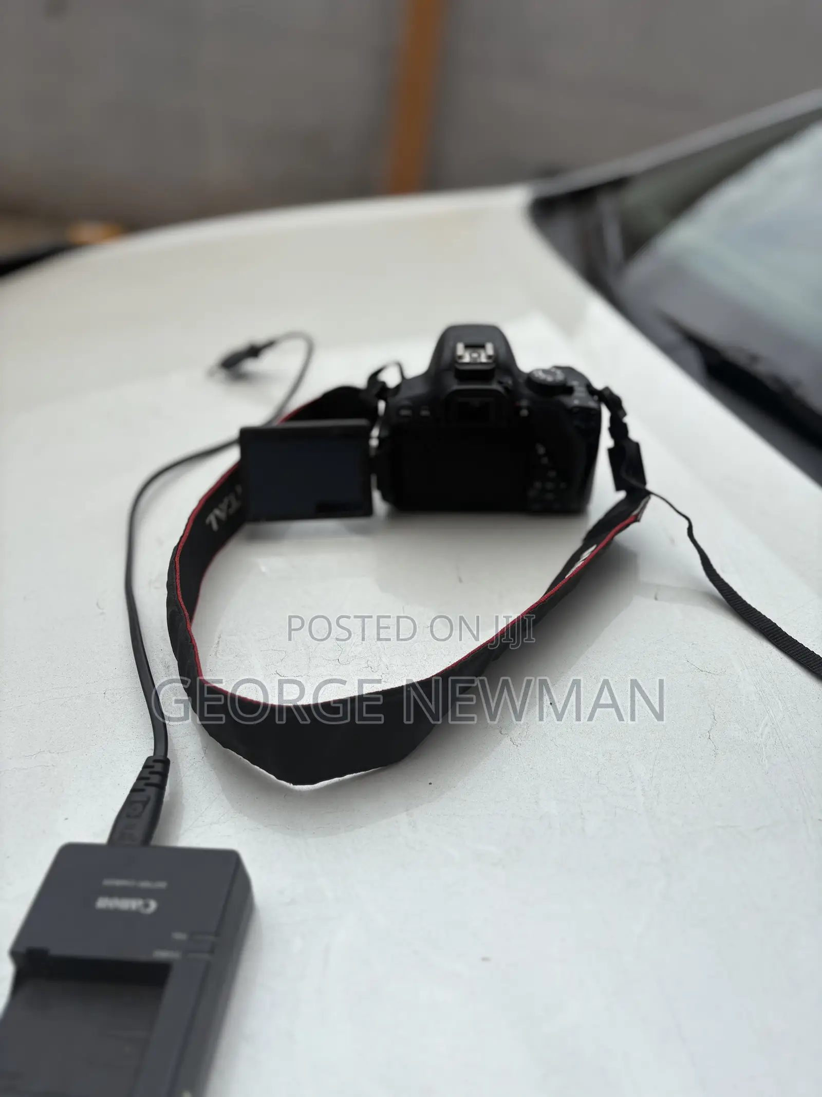 Canon Camera 700D BODY Only