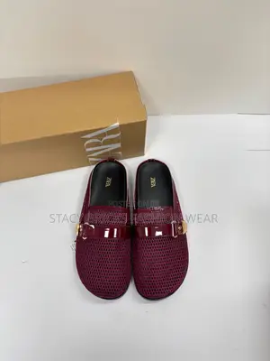 Zara Half Shoe Comes With Box S