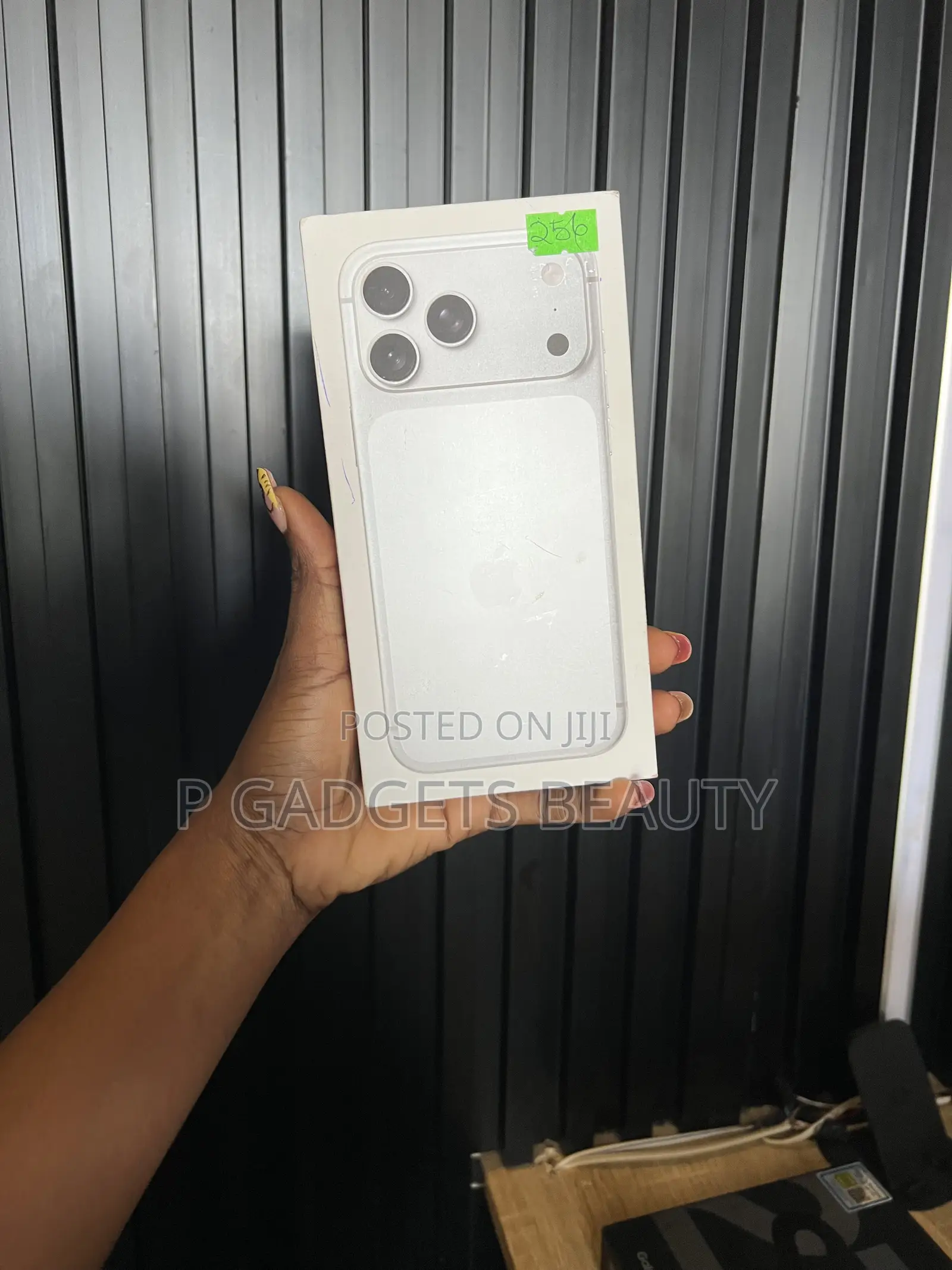 New Apple iPhone 17 Pro Max 256 GB