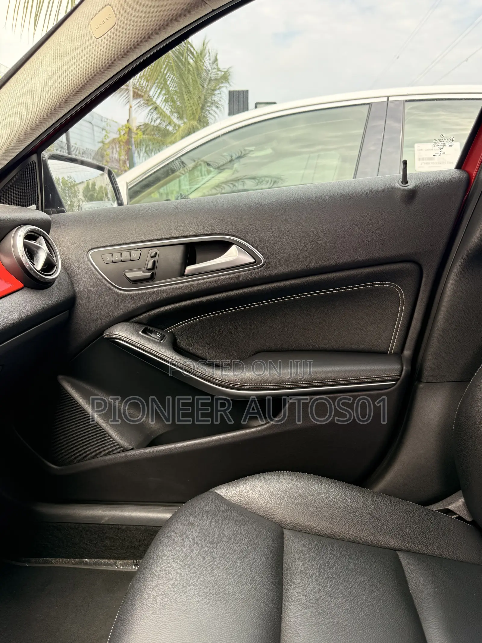 Mercedes-Benz GLA 250 2015 Red