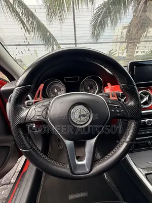 Mercedes-Benz GLA 250 2015 Red