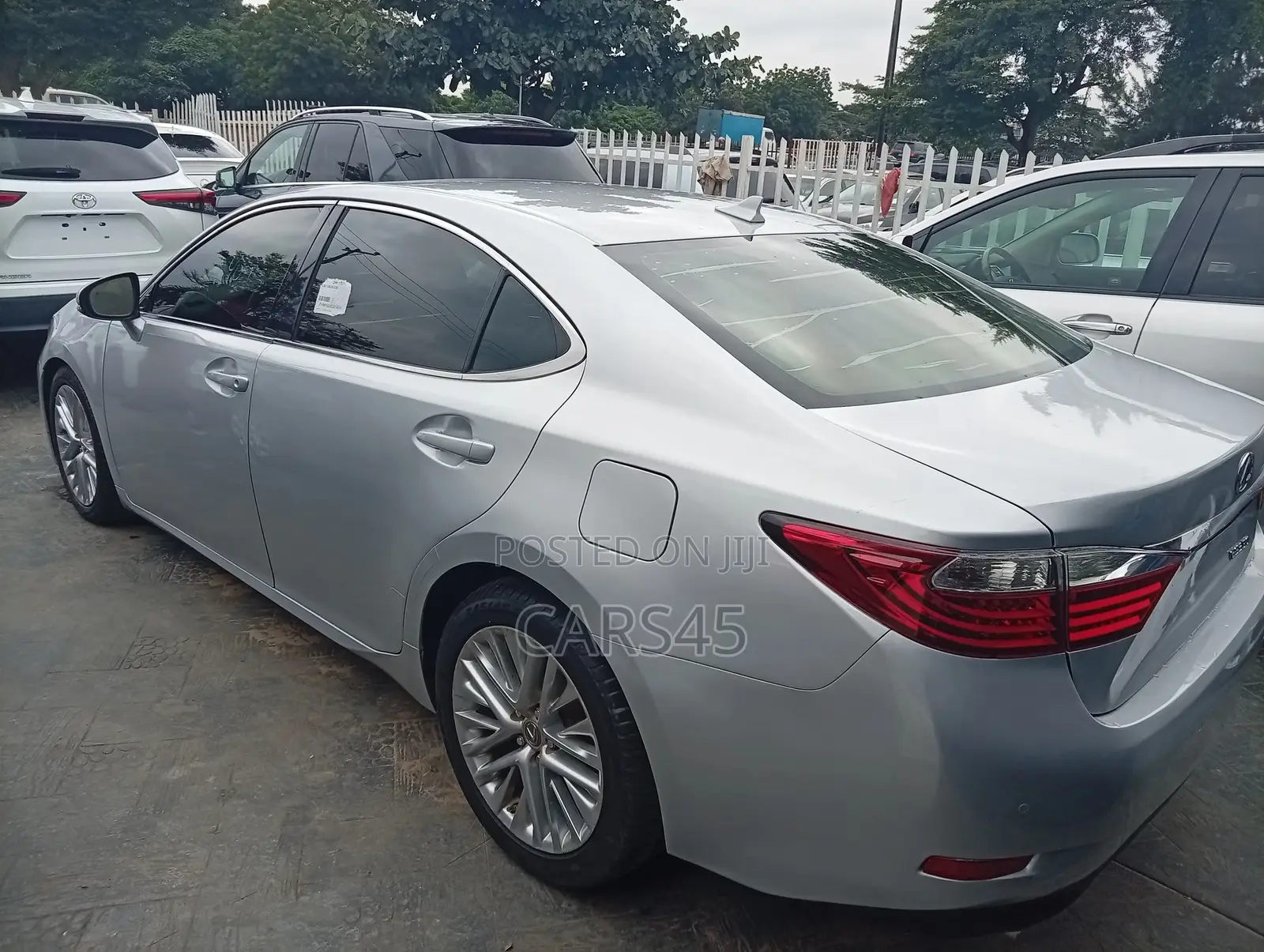 Lexus ES 2013 Silver