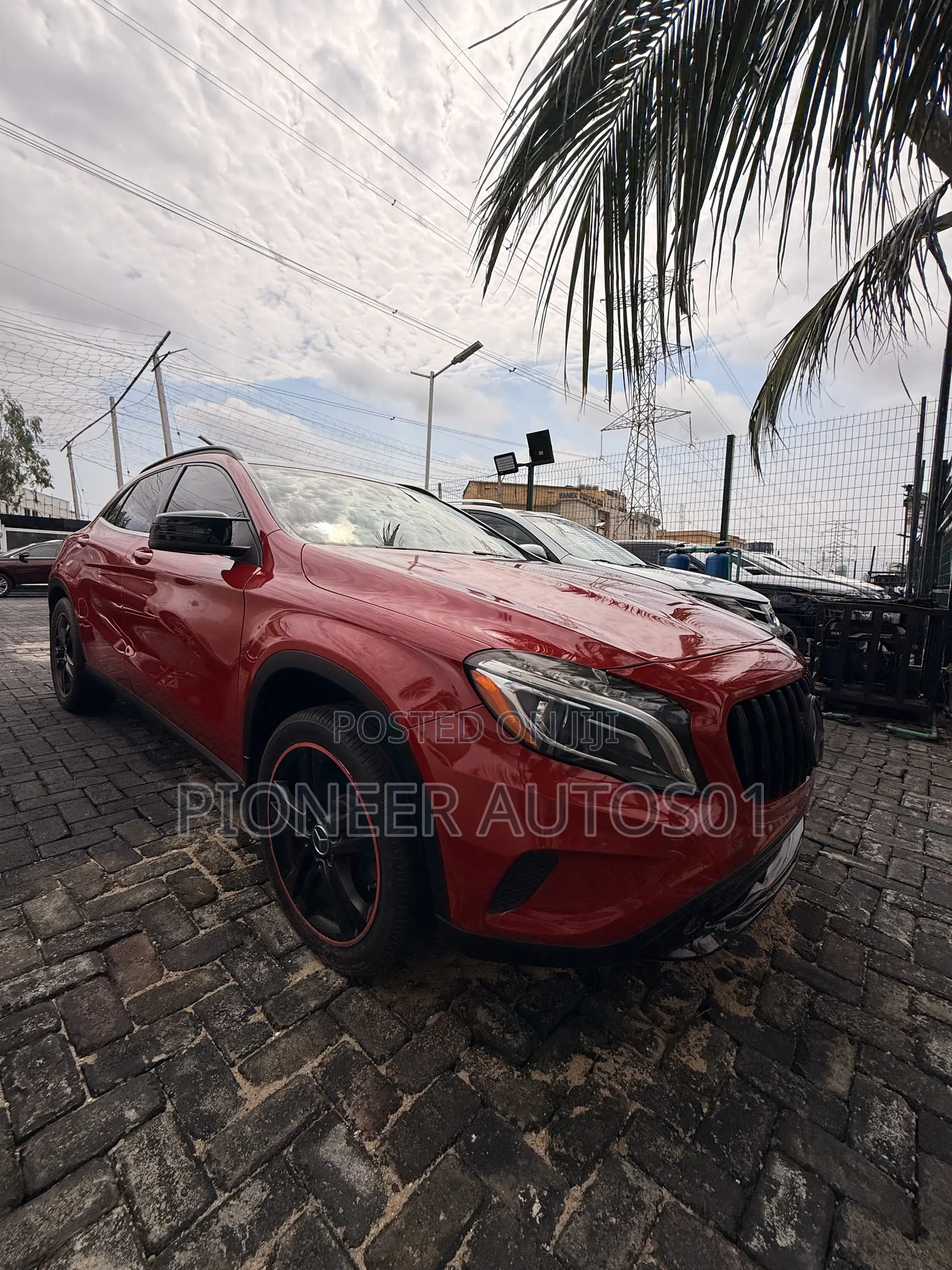 Mercedes-Benz GLA 250 2015 Red