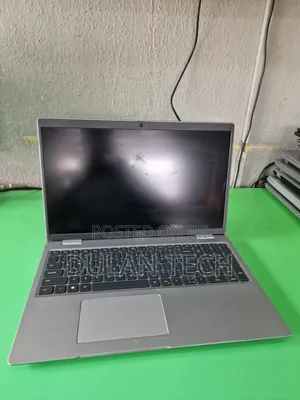 Laptop Dell Latitude 3520 16GB Intel Core i5 SSD 128GB
