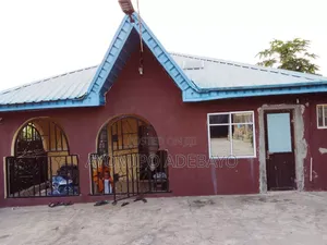 2bdrm Bungalow in Ado-Odo/Ota for sale