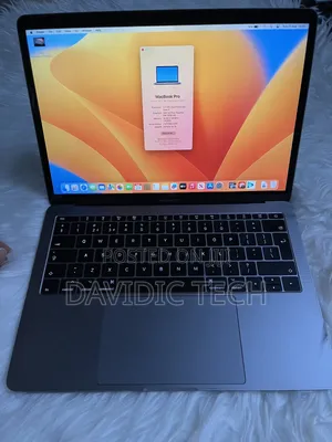 Laptop Apple MacBook Pro 2017 16GB Intel Core i7 SSD 256GB