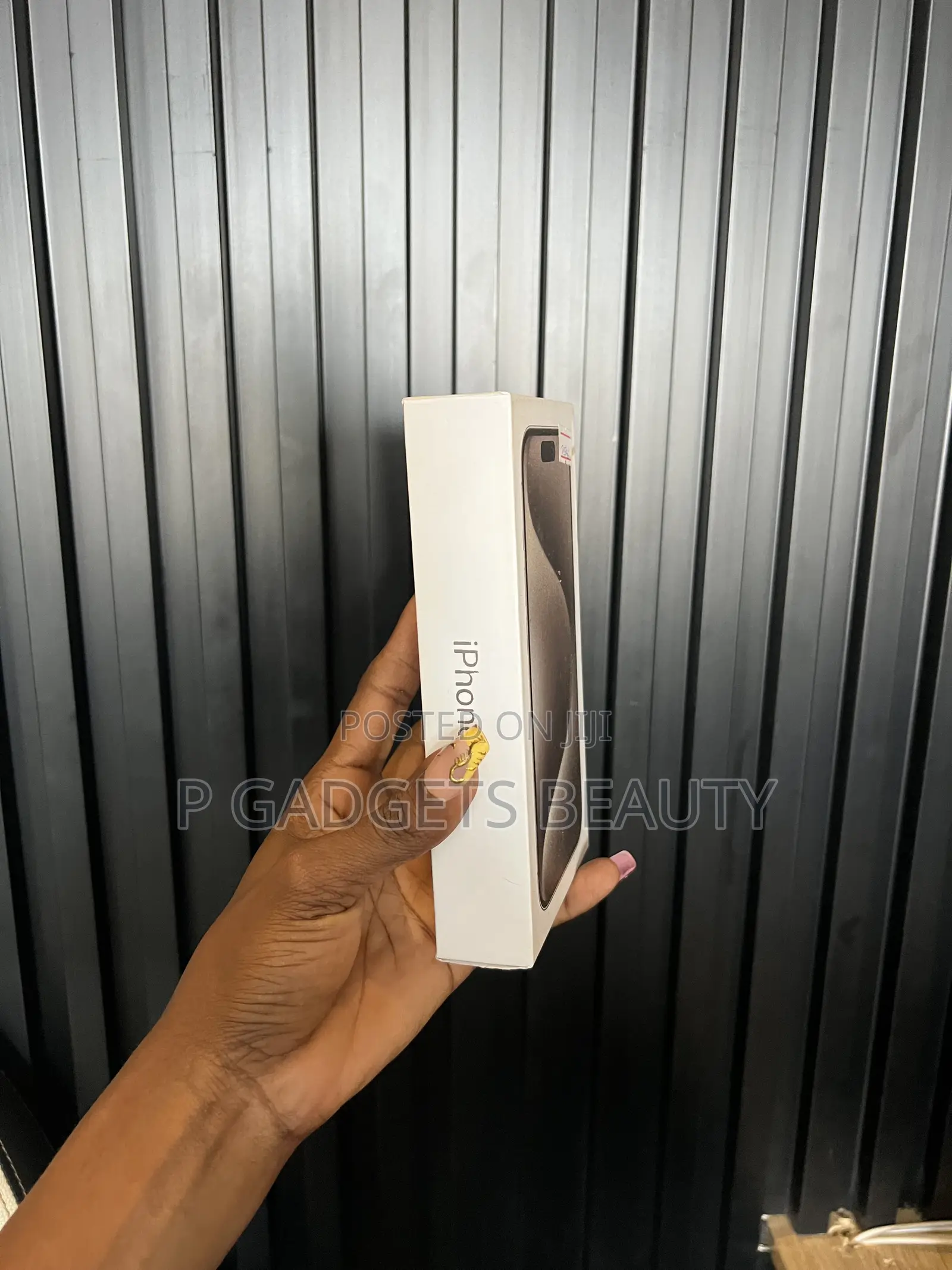 New Apple iPhone 15 Pro 256 GB
