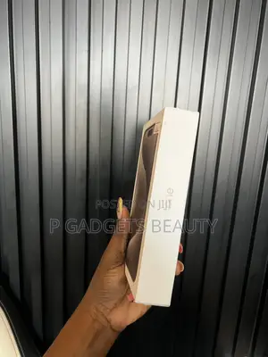 New Apple iPhone 15 Pro 256 GB