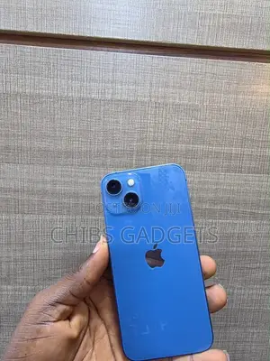 Apple iPhone 13 256 GB Red