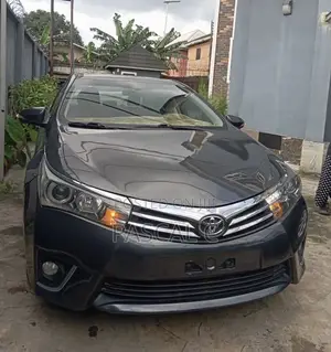 Toyota Corolla L 4dr Sedan (1.8L 4cyl 4A) 2015 Black