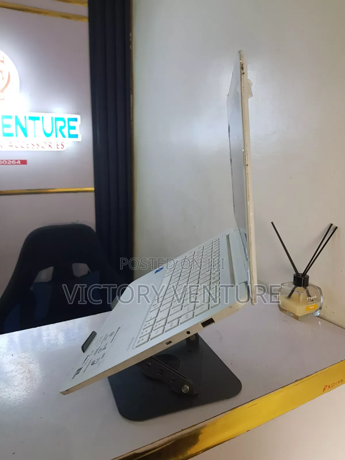 Laptop Asus E402SA 4GB Intel Celeron SSD 32GB