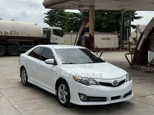 Toyota Camry 2011 White