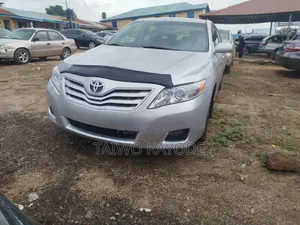 Toyota Camry 2010 Silver
