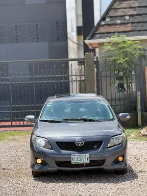 Toyota Corolla S 4dr Sedan (1.8L 4cyl 4A) 2010 Gray