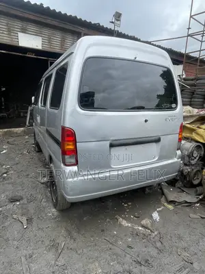 Suzuki Every 2010 Silver