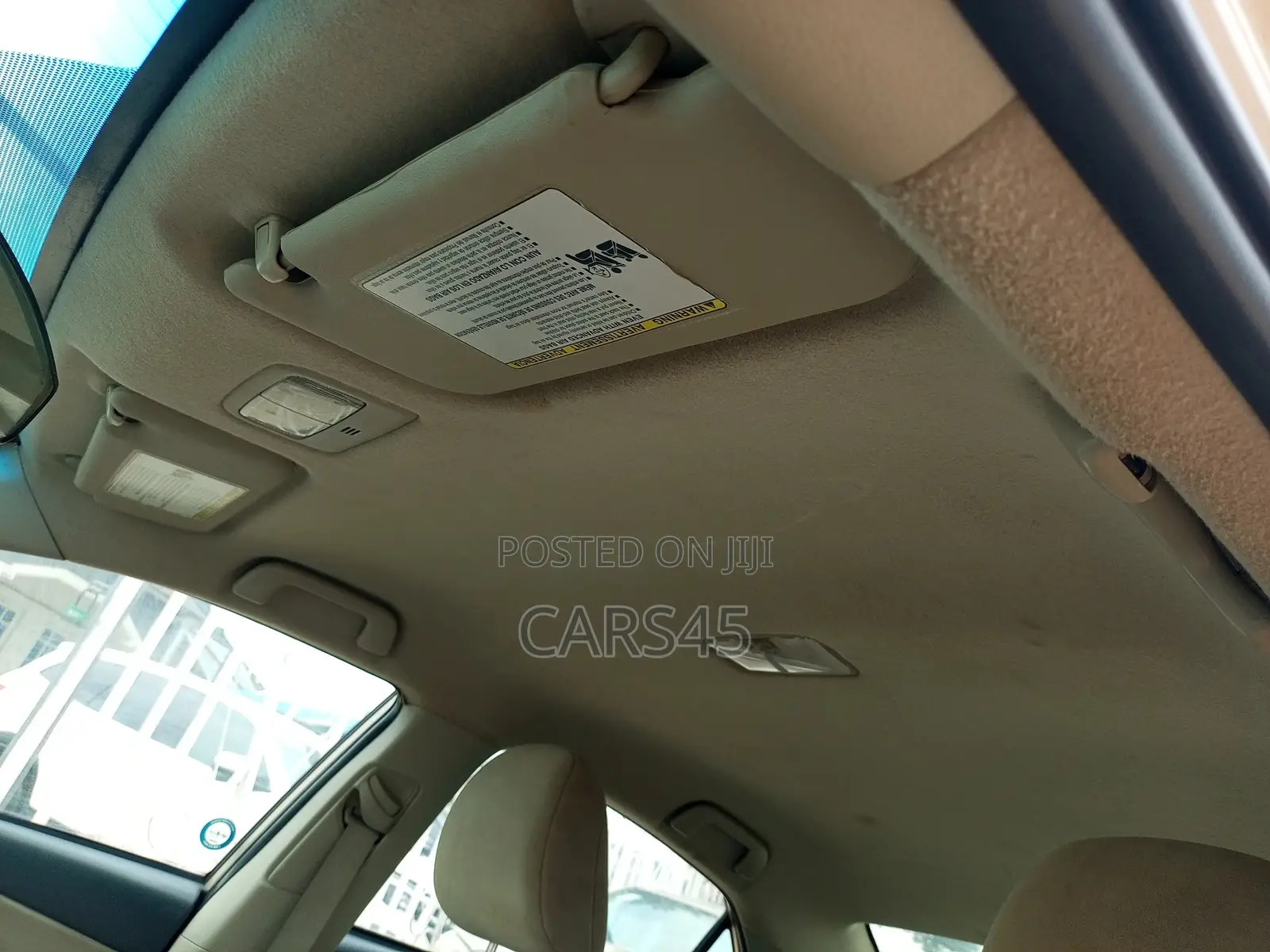 Toyota Corolla 2012 Gold