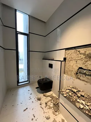 Furnished 5bdrm Duplex in Osapa London for sale