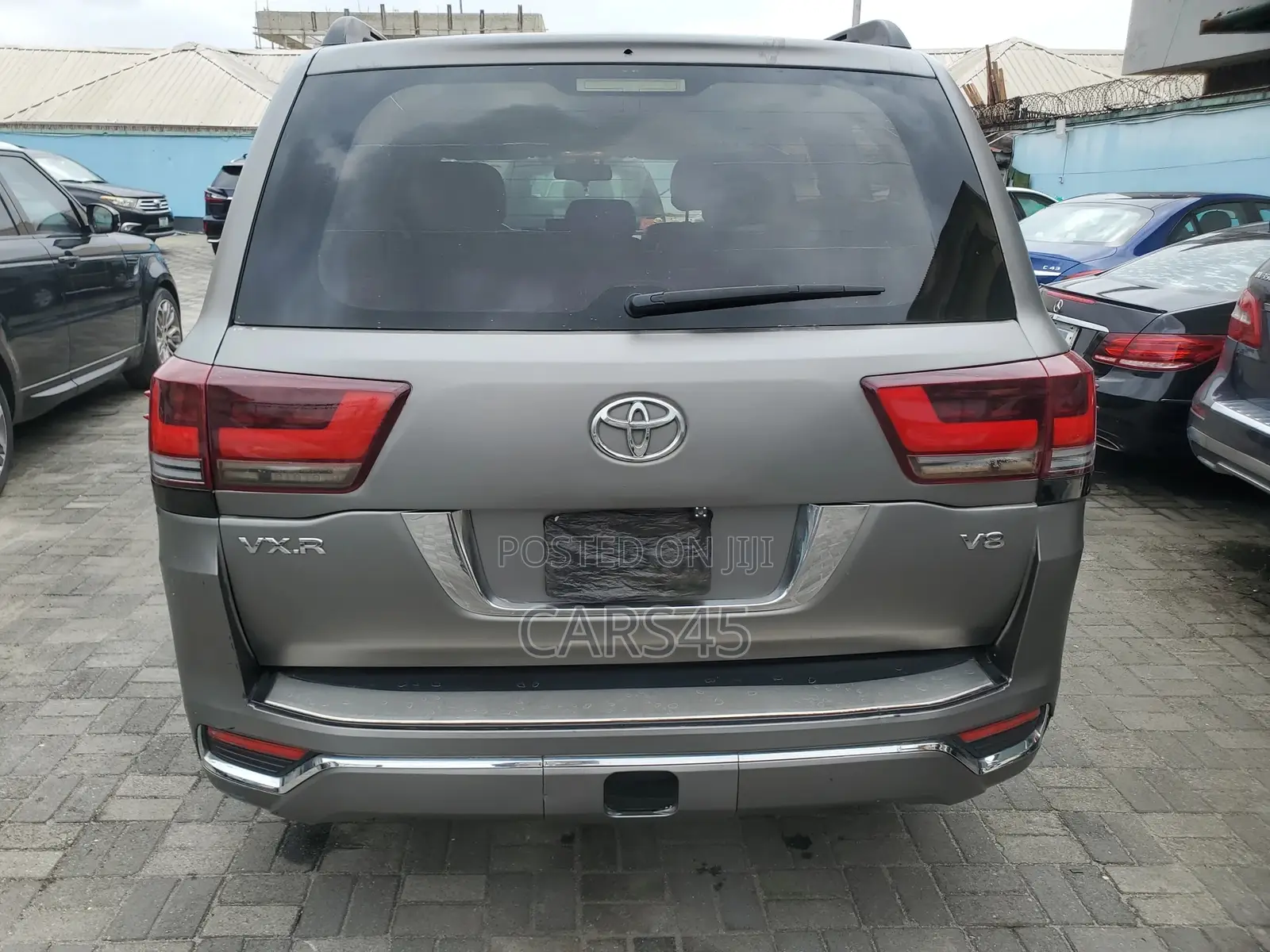 Toyota Land Cruiser 2013 Gray