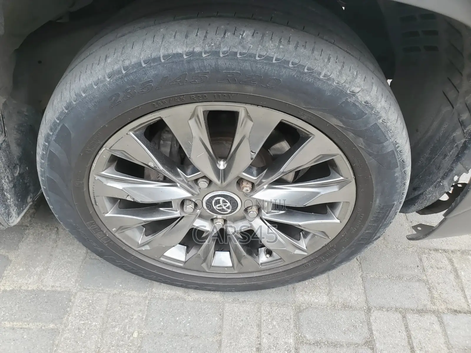 Toyota Land Cruiser 2013 Gray