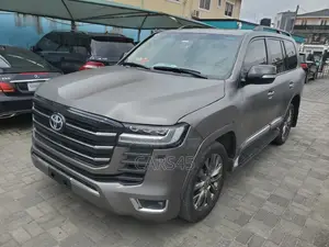 Toyota Land Cruiser 2013 Gray