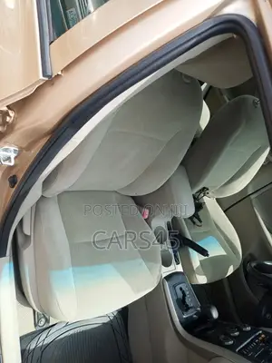 Toyota Corolla 2012 Gold