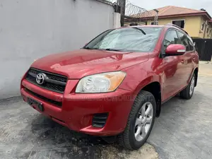 Toyota RAV4 2010 Red