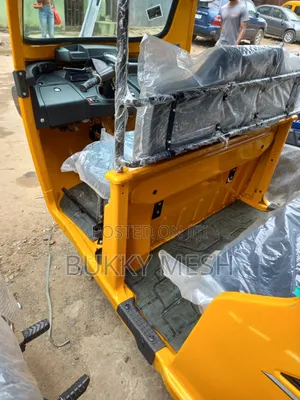 New Bajaj RE 2026 Yellow